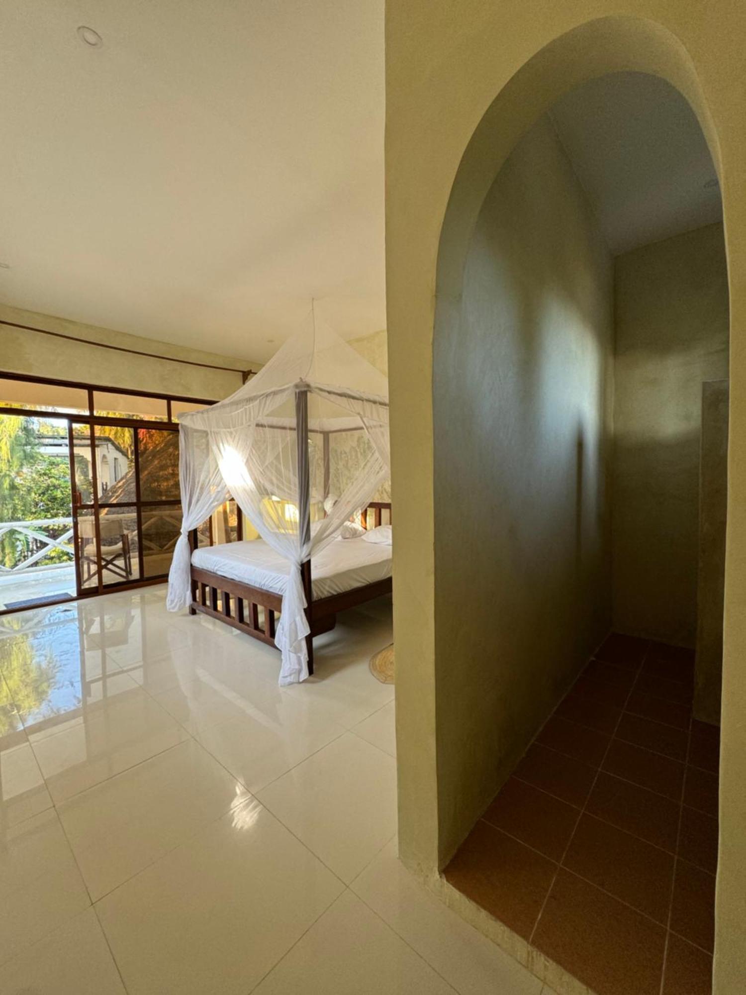 Hotel Kuhamahama *